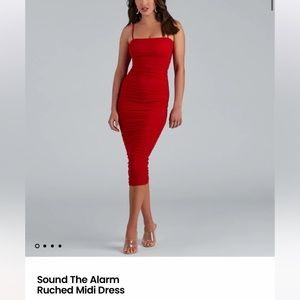 Red Windsor Sound The Alarm
Ruched Midi Dress